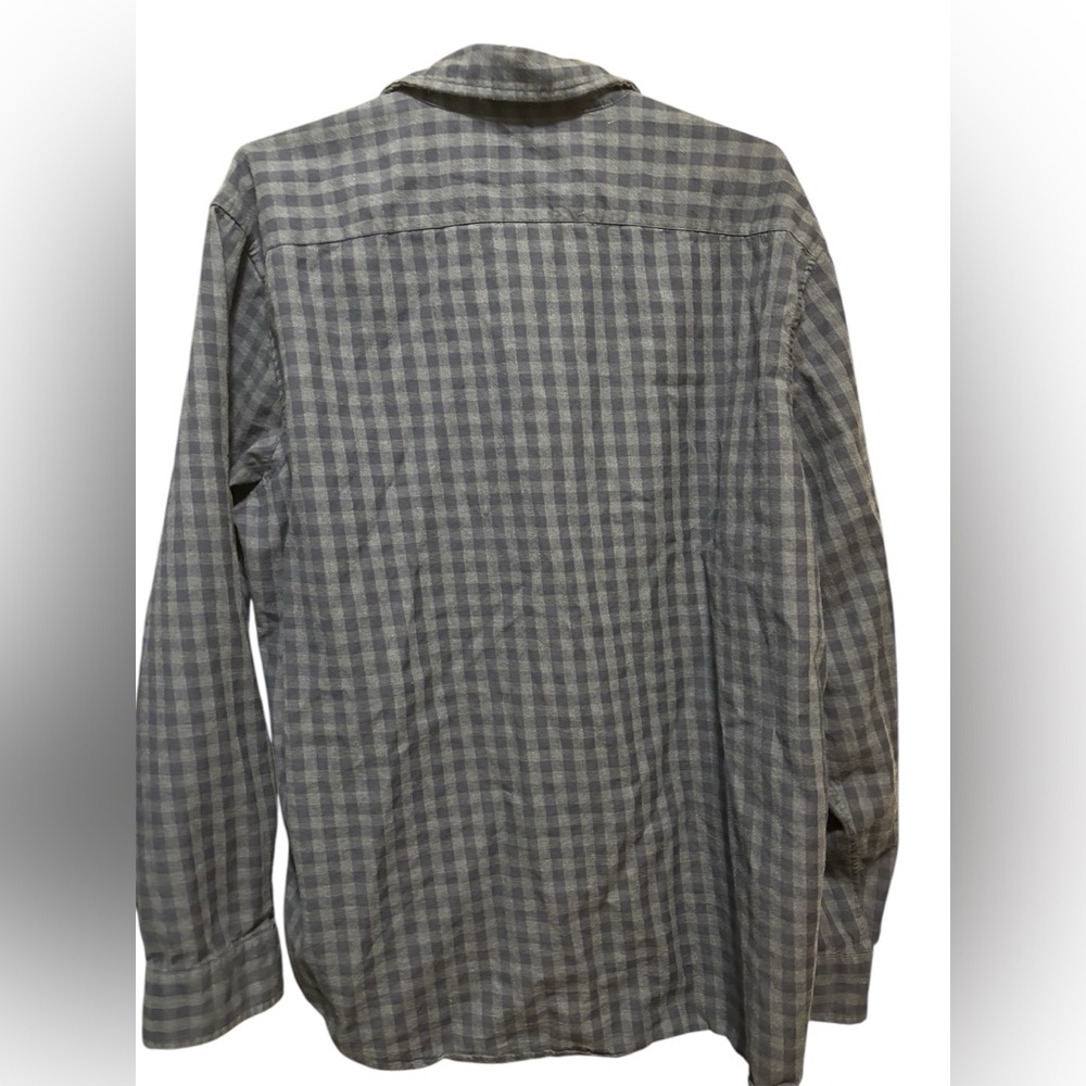 VINEYARD VINES men’s size XL Classic Fit Cooper Shirt. Blue plaid - Picture 4 of 5